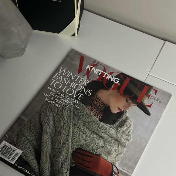 3 Knitting Vogue Fashion Magazines! - Picture 2 of 4